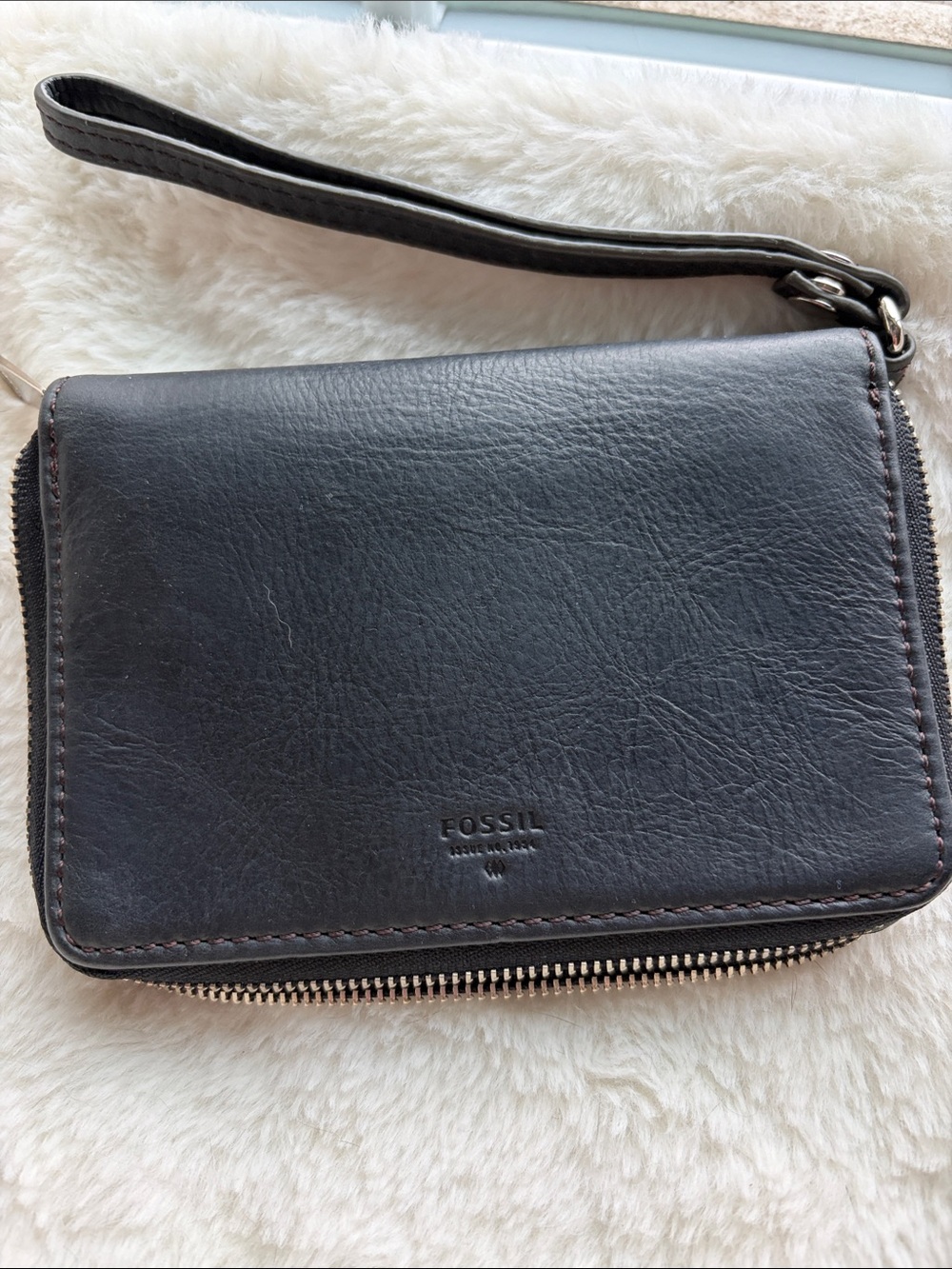 Fossil Black Leather Zip Wristlet Wallet with Wrist Strap